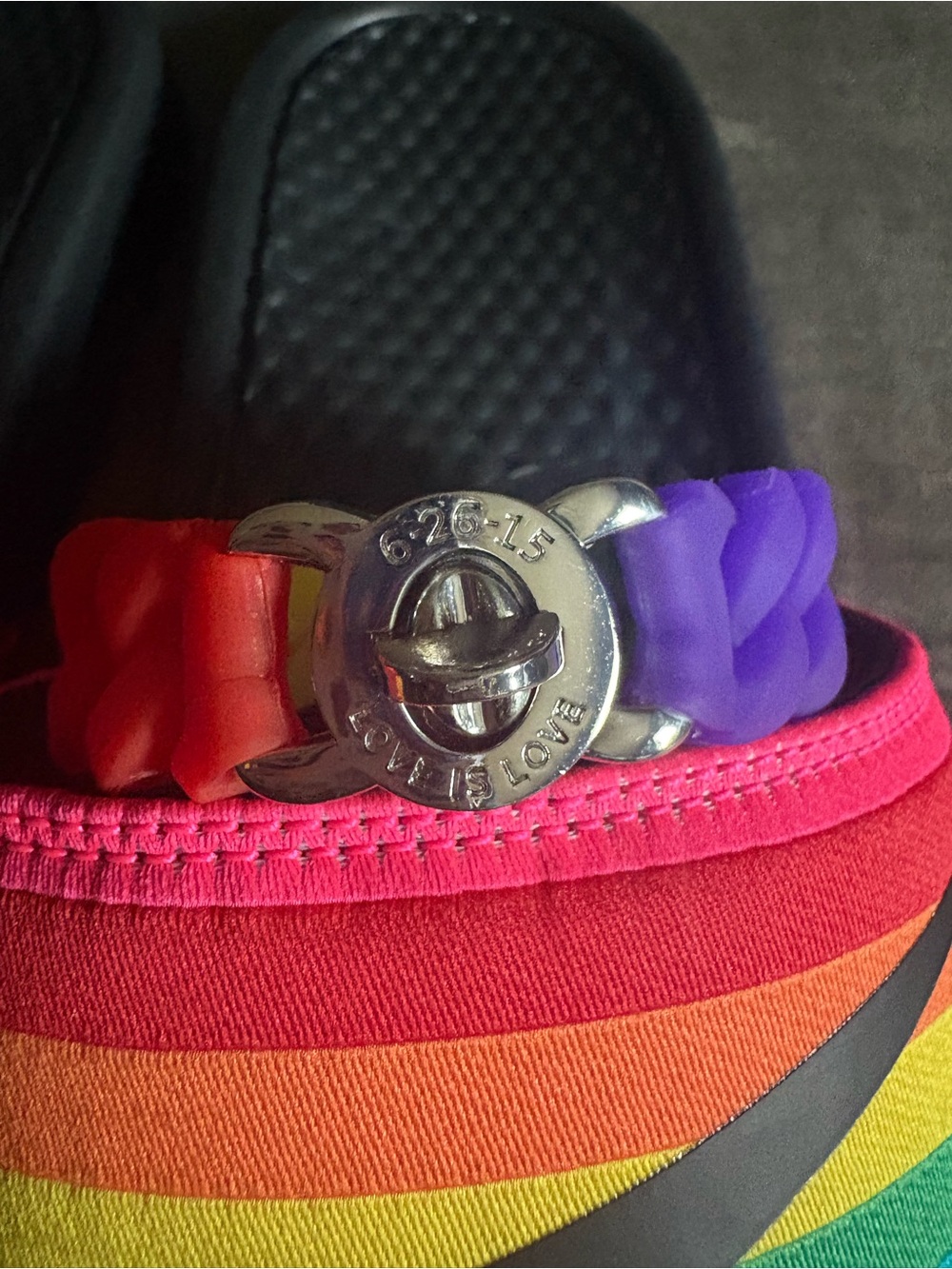 Pride bundle featuring Nike Benassi JDI BETRUE Slides and Love is Love bracelet - Picture 3 of 4